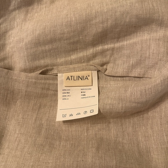 Elegant Linen Bedding Set - Picture 4 of 4